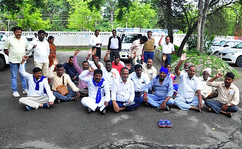 ದಲಿತ ಸಂಘಟನೆಗಳ ಒಕ್ಕೂಟದಿಂದ ಪ್ರತಿಭಟನೆ
