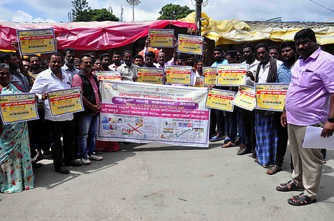ಸ್ವಯಂಪ್ರೇರಿತರಾಗಿ ಪ್ಲಾಸ್ಟಿಕ್ ಬಳಕೆ ನಿಲ್ಲಿಸೋಣ : ನಗರಸಭೆ ಆಯುಕ್ತ ಸತೀಶ್ ಕುಮಾರ್