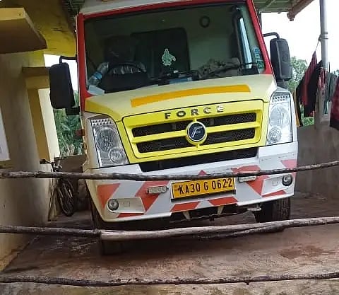 15KWR AMBULANCE