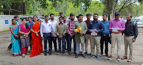 ವಿವಿಧ ಬೇಡಿಕೆ ಈಡೇರಿಕೆಗೆ ಆಗ್ರಹಿಸಿ ಅತಿಥಿ ಉಪನ್ಯಾಸಕರ ಪ್ರತಿಭಟನೆ