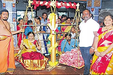 Andhra Pradesh Man gave Tulabaram with tomatoes At Nukalamma temple in Anakapalli district