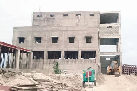 BUILDING