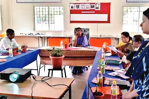 Give learning oriented training to children