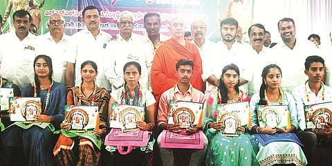 HUN-JULY-16-1{KEMPEGOWDA JAYANTHI}
