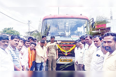 Hirevankalakunta to Hubli Bus