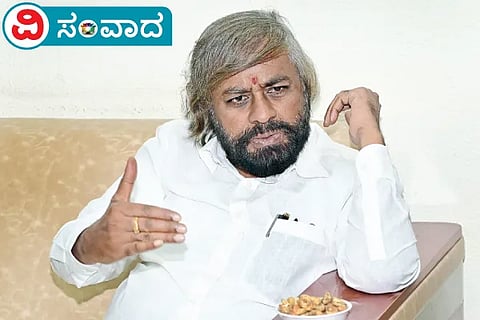 Ishwar Khandre 1