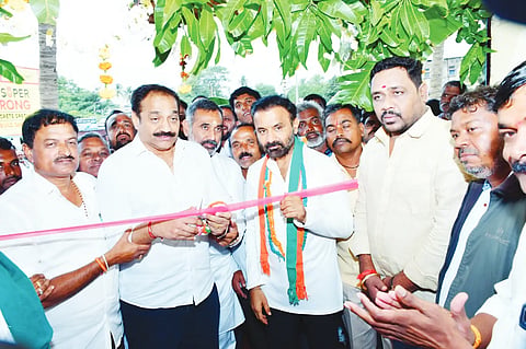 KLG SANTOSH LAD