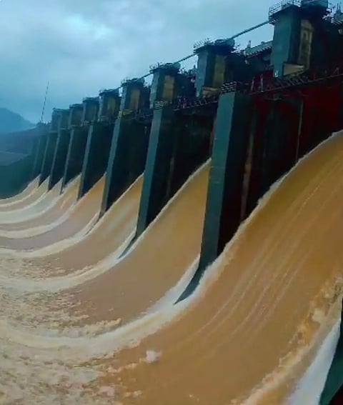 Kadra-dam-gate-opened