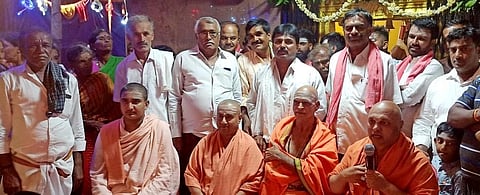 Kailancha-Ph-001-Shivadeekse-Darmaprachara Programme Anjanapura-Bevoor Swamiji Speech-Photo- 22-7-2023