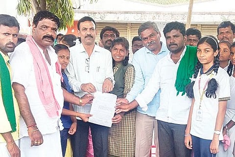 MANAVI