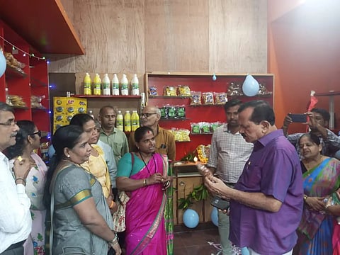 MLA Dinakara Shetty innagurete Sanjeevini mart