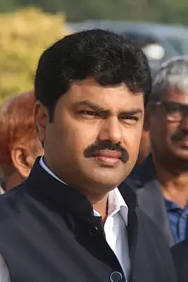 Raghavendra B.Y. (7)