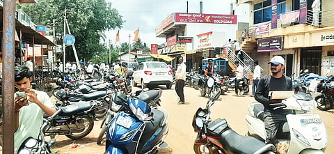 Rattihalli Traffic