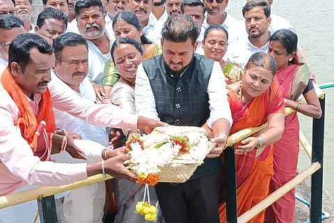 Singataluru Bhagina Aprane