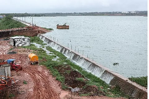 Unakal lake