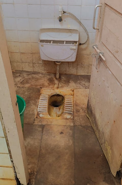 court toilet