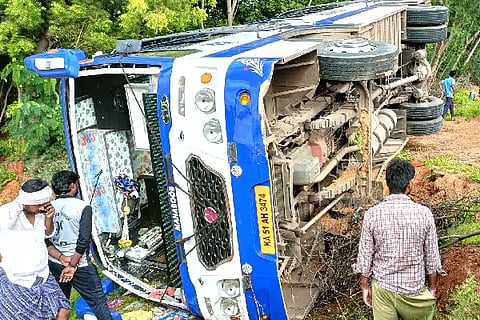 dj nyk bus palti