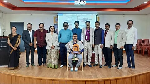dvs college