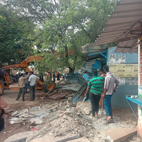 hosakote footpath encrochment