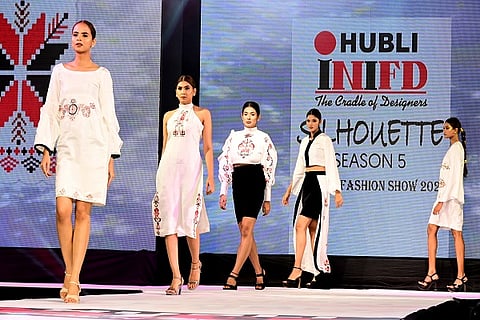 h29-fashion show