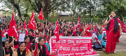 anganavadi workers protest