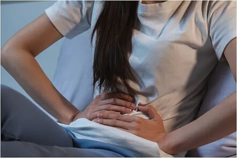stomach pain girl (1)