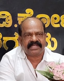 ಸುರೇಂದ್ರ ಡಿ ಗೌಡ (1)