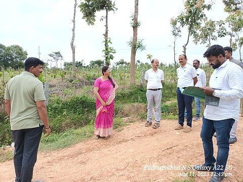 ಮಳೆ ನೀರು ಸಂಗ್ರಹ ಕೇಂದ್ರಕ್ಕೆ ಸಿ.ಇ.ಒ ಭೇಟಿ