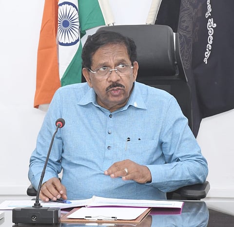 18 Dwd 1 (Dr. G.Parameshwar) - Copy