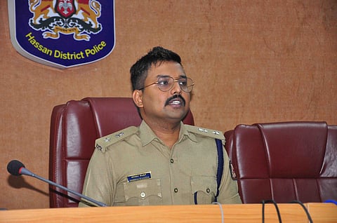 ಜಿಲ್ಲಾ ಕಾರಾಗೃಹದ ಮೇಲೆ ರಾತ್ರೋ ರಾತ್ರಿ ದಾಳಿ:ಮೊಬೈಲ್, ಗಾಂಜಾ ವಶ