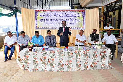 ತಂದೆ- ತಾಯಿಯನ್ನು ಹೊರಹಾಕಬೇಡಿ: ನ್ಯಾ. ಇನವಳ್ಳಿ ಕಿವಿಮಾತು