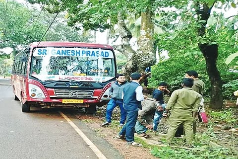2 SMG- BUS