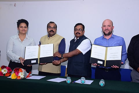 ಉದ್ಯೋಗತ್ತ ವಿದ್ಯಾರ್ಥಿಗಳು ಹೆಚ್ಚಿನ ಗಮನ ನೀಡಬೇಕು: ಡಾ. ಎಸ್. ಪ್ರದೀಪ್