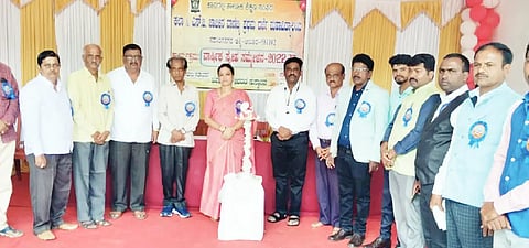 AKR snehasammelana