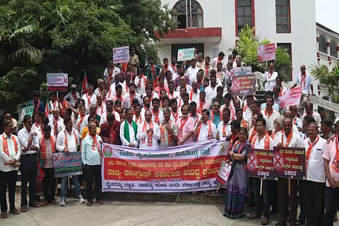 BJP Raitha Morcha protest