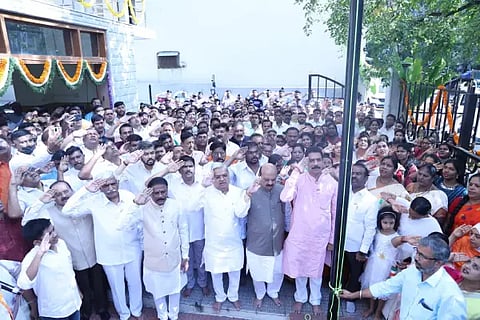 BJP hoists national flag