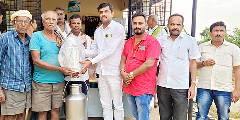milk can distribution