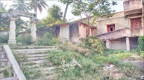 Dilapidated Hanuman Stadium