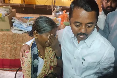 Financial assistance to the family of the deceased