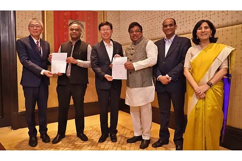 Foxconn signed MOU
