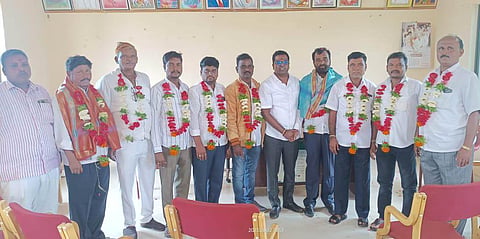 Gadgi Gram Panchayat Sanman Photo