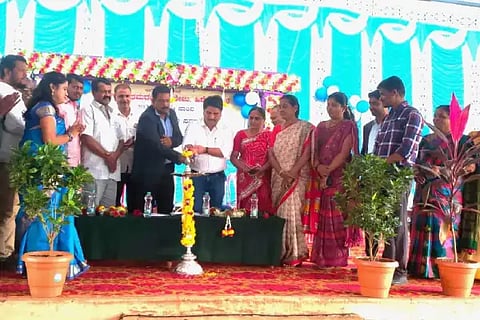 college event inaugurated by guests