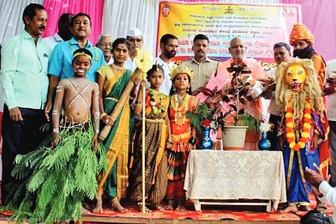 Let parents give rites to children