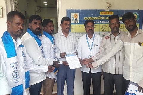 Manavi