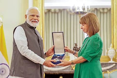 Modi (18)
