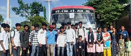 Rmgm-Ph-01-Bus - KSRTc - Thade-Doddagangawadi Students Rmgm Taluk -30-8-23