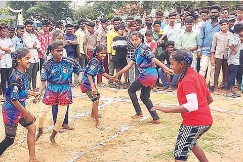 SPORTS