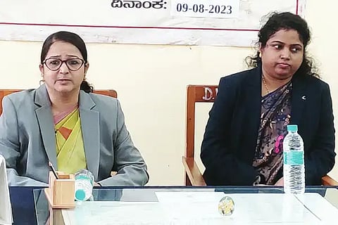 In the preliminary meeting of Rashtriya Lok Adalat organized on Wednesday in the JMFC court hall of Shiggaonvi town, Fairoza Ha, senior civil judge of Shiggaonj JMFC court. Ukkali spoke.
