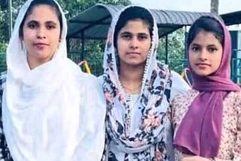 Three Daughter