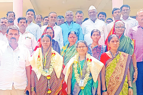 Uncontested election of Hangaragi Gram President, Vice President